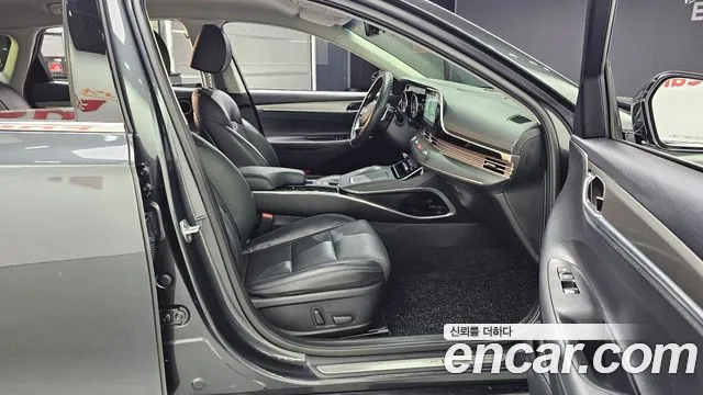 Hyundai Grandeur 2022 — фото 16