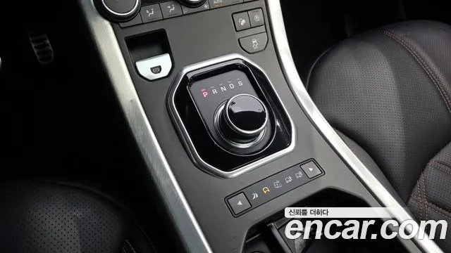 Land Rover Range Rover Evoque 2018 — фото 12