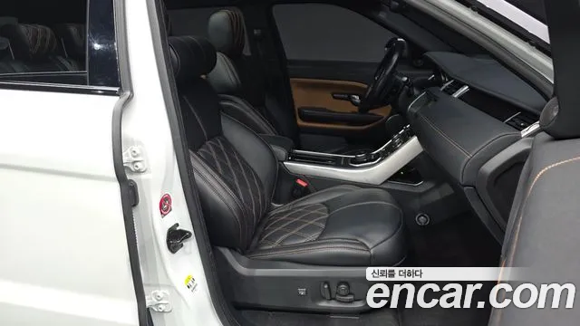 Land Rover Range Rover Evoque 2018 — фото 17