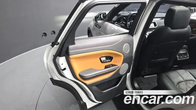 Land Rover Range Rover Evoque 2018 — фото 15