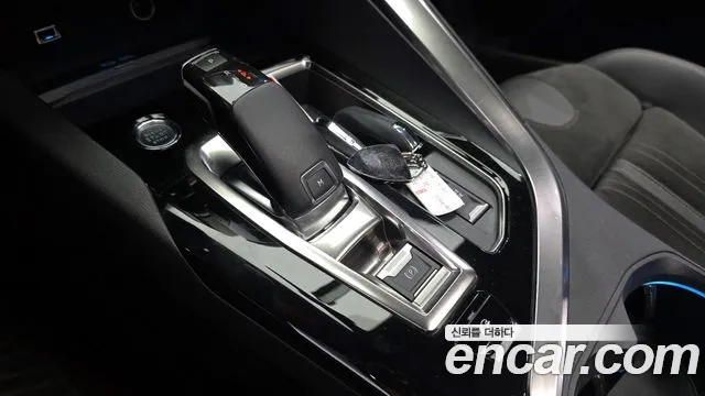 Peugeot 3008 2021 — фото 12