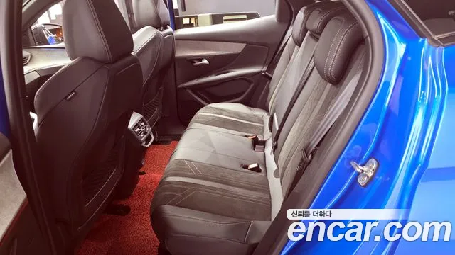 Peugeot 3008 2021 — фото 18