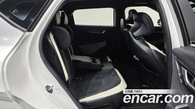 Kia EV6 2022 — фото 17