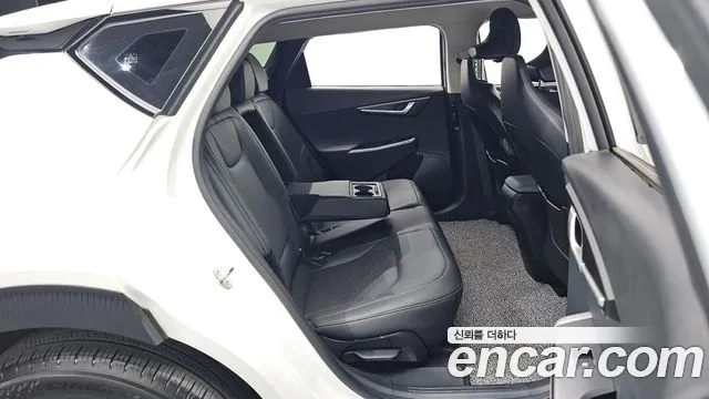 Kia EV6 2024 — фото 17