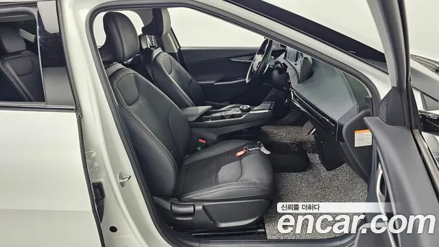 Kia EV6 2024 — фото 16