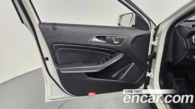Mercedes-Benz GLA-Class 2019 — фото 14