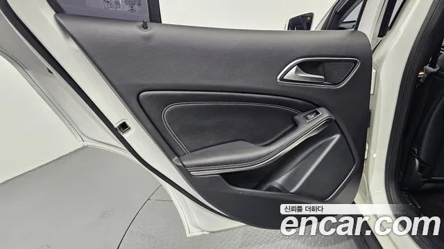 Mercedes-Benz GLA-Class 2019 — фото 15