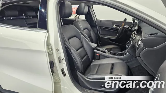 Mercedes-Benz GLA-Class 2019 — фото 16