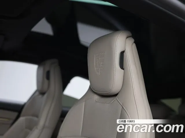 Porsche Taycan 2025 — фото 13