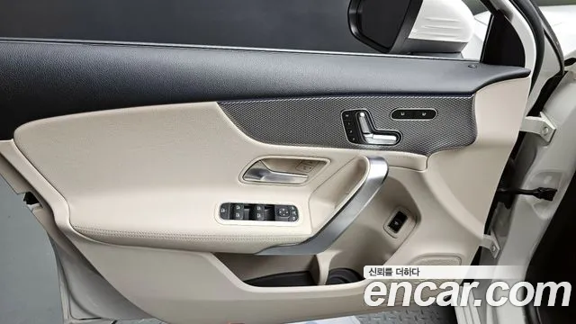 Mercedes-Benz A-Class 2021 — фото 14