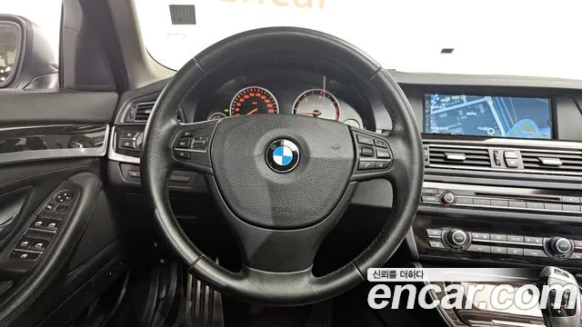BMW 5-Series 2011 — фото 12