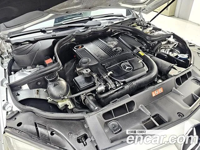 Mercedes-Benz C-Class 2010 — фото 6
