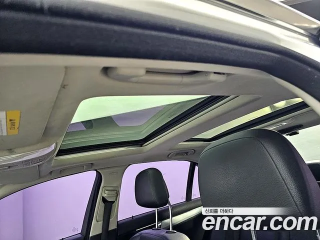 Mercedes-Benz C-Class 2010 — фото 12
