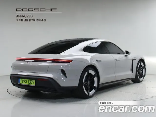 Porsche Taycan 2025 — фото 2