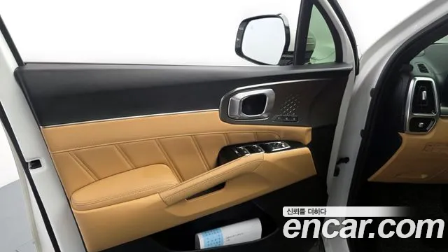 Kia Sorento 2022 — фото 14
