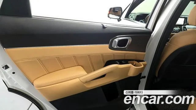 Kia Sorento 2022 — фото 15