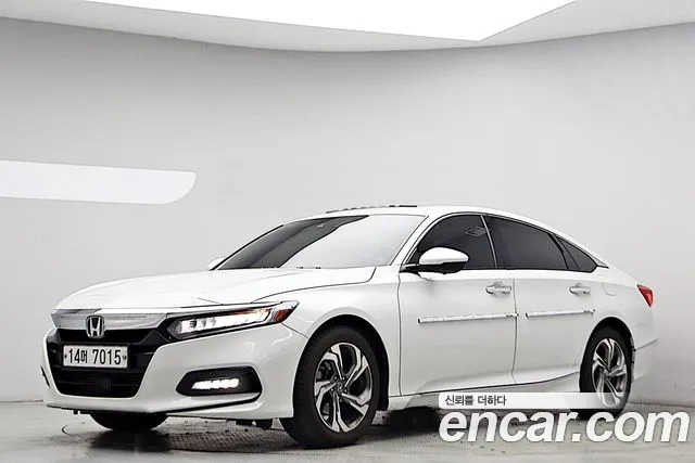 Honda Accord 2019 — фото 1