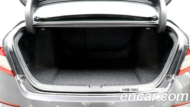 Honda Accord 2021 — фото 18