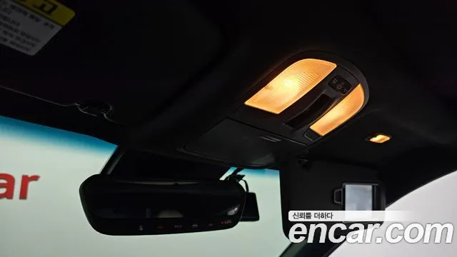 Hyundai Veloster 2018 — фото 16