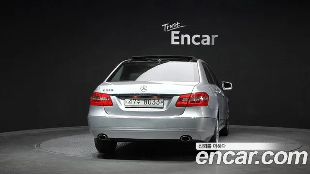 Mercedes-Benz E-Class 2010 — фото 4
