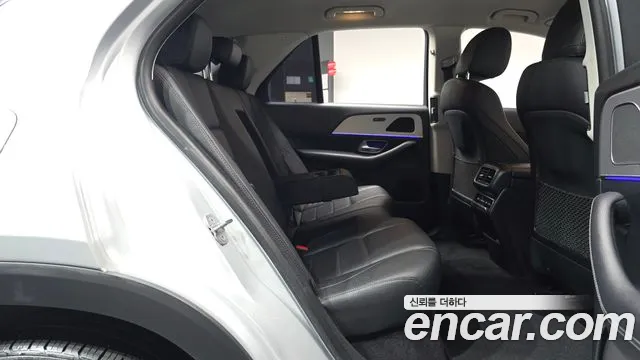 Mercedes-Benz GLE-Class 2019 — фото 16