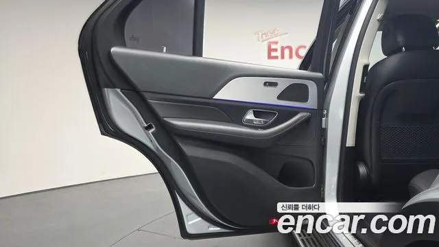 Mercedes-Benz GLE-Class 2019 — фото 14