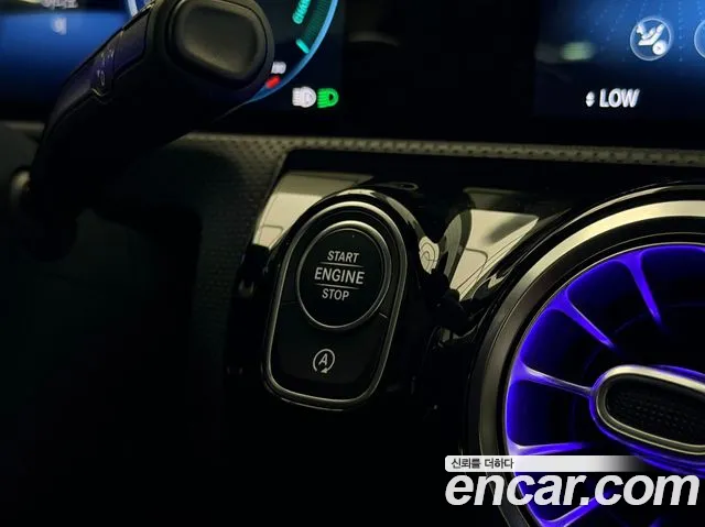 Mercedes-Benz CLA-Class 2021 — фото 11