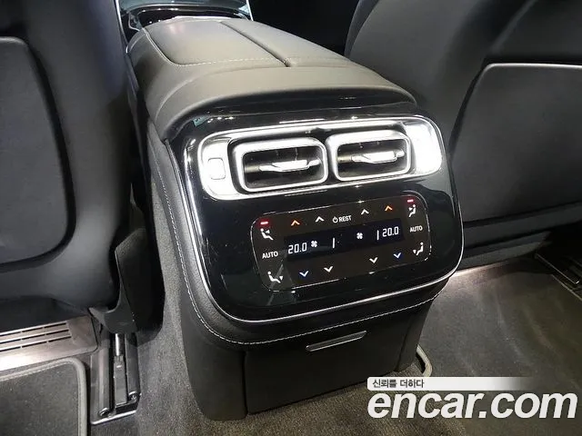 Mercedes-Benz S-Class 2021 — фото 16