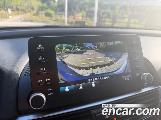 Honda Accord 2019 — фото 13