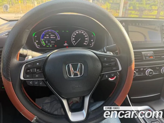 Honda Accord 2019 — фото 15