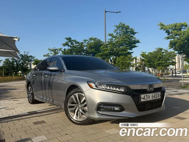 Honda Accord 2019 — фото 19