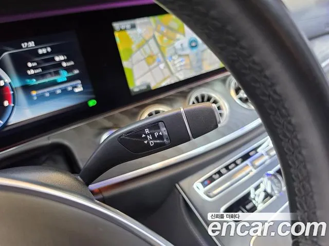 Mercedes-Benz E-Class 2018 — фото 12
