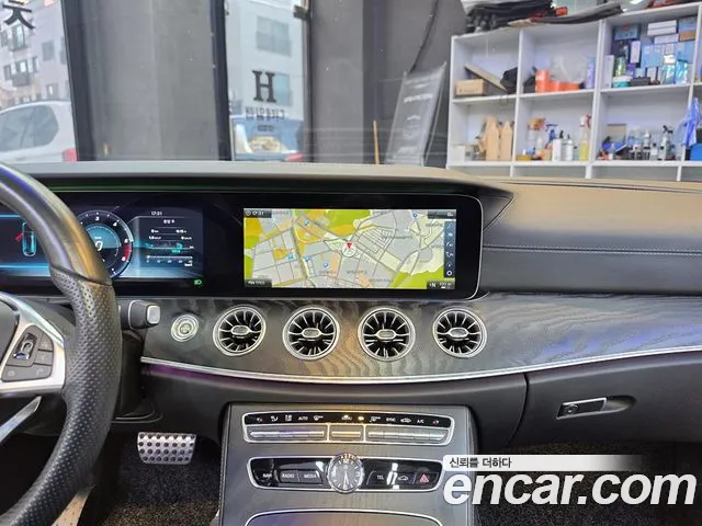 Mercedes-Benz E-Class 2018 — фото 13