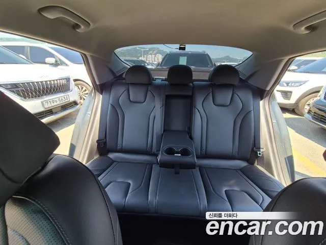 Hyundai AVANTE 2023 — фото 13