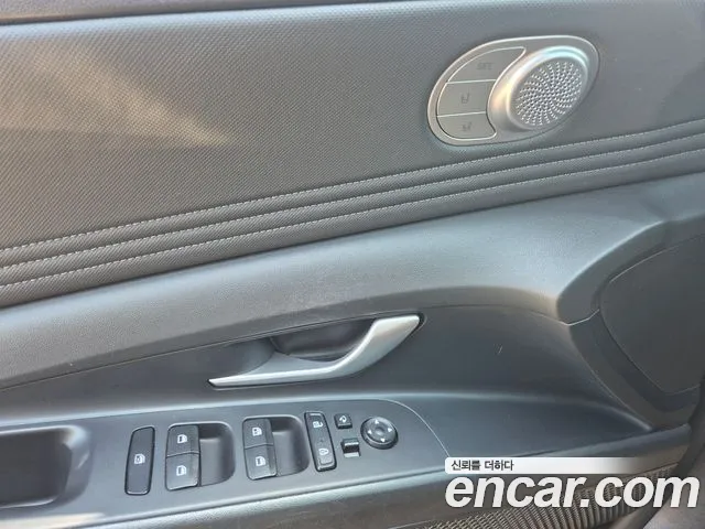 Hyundai AVANTE 2023 — фото 15