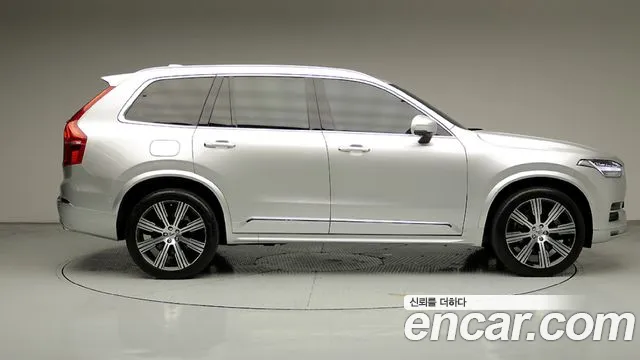 Volvo XC90 2021 — фото 4