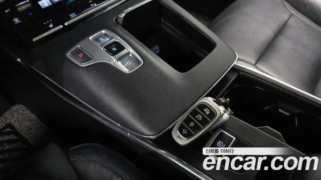 Hyundai Grandeur 2020 — фото 12