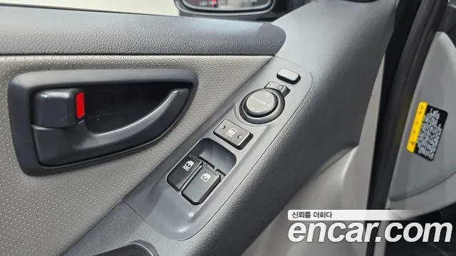 Hyundai Starex 2021 — фото 14