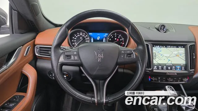 Maserati Levante 2020 — фото 14