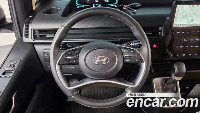Hyundai Staria 2025 — фото 17