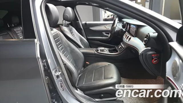 Mercedes-Benz E-Class 2020 — фото 17