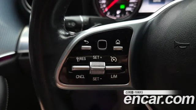 Mercedes-Benz E-Class 2020 — фото 22