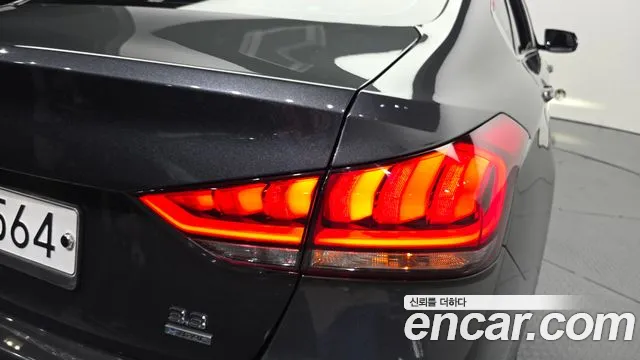 Genesis G80 2018 — фото 9