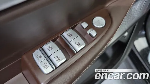 BMW 7-Series 2018 — фото 19