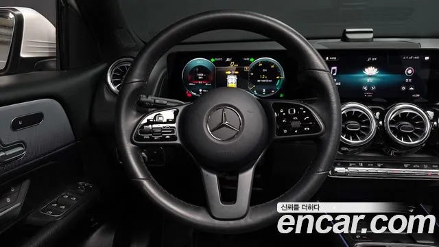 Mercedes-Benz GLB-Class 2021 — фото 19