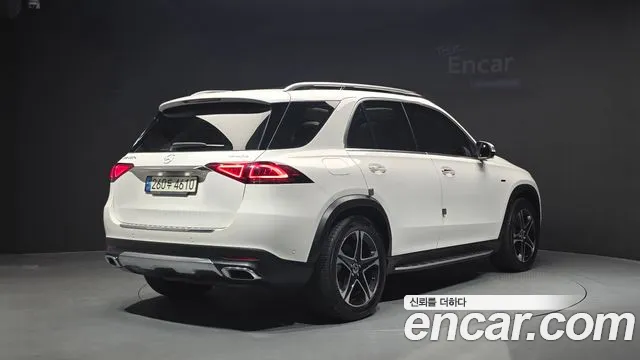 Mercedes-Benz GLE-Class 2021 — фото 2