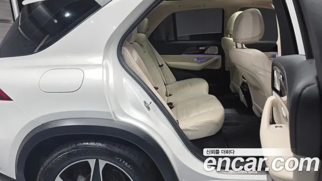 Mercedes-Benz GLE-Class 2021 — фото 17