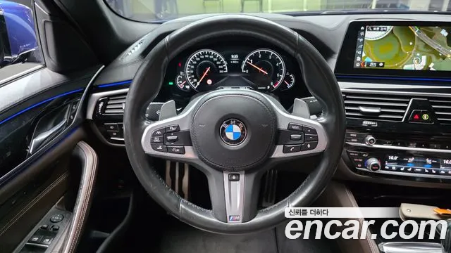 BMW 5-Series 2018 — фото 13