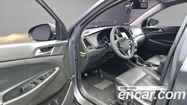 Hyundai Tucson 2017 — фото 10