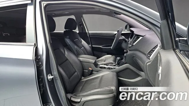 Hyundai Tucson 2017 — фото 11